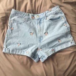 F21 High Waisted floral embroidered shorts